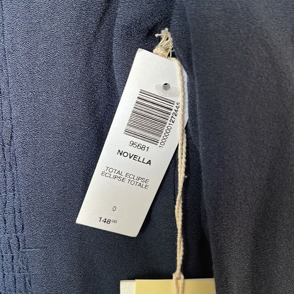 SOLD!! BNWT Aritzia Wilfred Novella Dress Size 0 in Total Eclipse - Picture 4 of 7